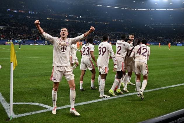10 12 2024, xsltx, football UEFA Champions League, Shakhtar Donetsk FC Bayern Munich emspor, v l goal celebration after the goal to celebrate the goal celebrate 1 5 by Michael Olise FC Bayern Muenchen DFL DFB REGULATIONS PROHIBIT ANY USE OF PHOTOGRAPHS as IMAGE SEQUENCES and or QUASI VIDEO Gelsenkirchen