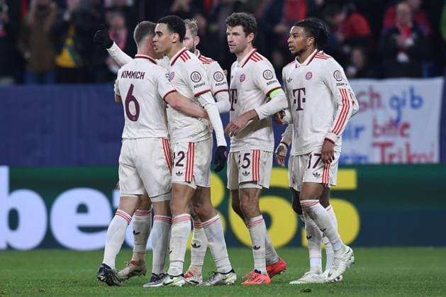 Soccer UEFA Champions League matchday 6 Shakhtar Donetsk FC Bayern Munich on 10 12 2024 at the Arena AufSchalke in Gelsenkirchen Goal celebration to 1 4 by Jamal Musiala Munich xRx
