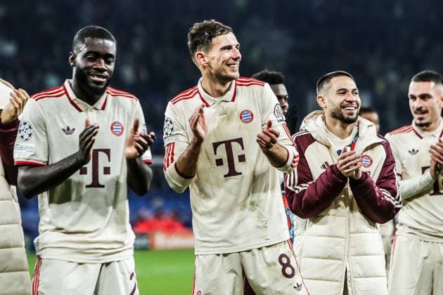Sport, Football, UEFA Champions League Season 2024 2025 League Phase 6 Matchday FC Shakhtar Donetsk FC Bayern Munich 10 12 2024, Arena AufSchalke Dayor Upamecano FC Bayern Munich, 2 Leon Goretzka FC Bayern Munich, 8 Gelsenkirchen Arena AufSchalke North Rhine-Westphalia Germany