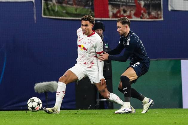Antonio Nusa RB Leipzig,7 vs Matty Cash Aston Villa,2 Champions League league phase season 2024 2025 RB Leipzig vs Aston Villa at the Red Bull Arena in Leipzig action,football,Germany,man,men,10 12 2024