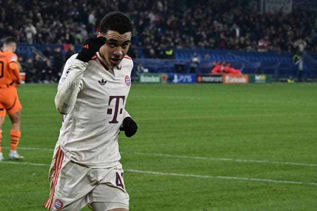 10 12 2024, xsltx, football UEFA Champions League, Shakhtar Donetsk FC Bayern Munich emspor, v l goal celebration after the goal to celebrate the goal celebrate 1 4 by Jamal Musiala FC Bayern Muenchen DFL DFB REGULATIONS PROHIBIT ANY USE OF PHOTOGRAPHS as IMAGE SEQUENCES and or QUASI VIDEO Gelsenkirchen