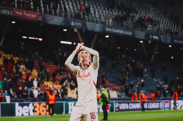 UEFA Champions League : FC Salzburg - Paris Saint Germain SALZBURG, DECEMBER 10: Mads Bidstrup of FC Salzburg reacts after the UEFA Champions League league phase match FC Salzburg vs. Paris Saint Germain on December 10, 2024 in Salzburg, Austria. Photo by Klaus Huber - FC Red Bull Salzburg Copyright: xKlausxHuberx-xFCxRedxBullxSalzburgx IMG_3750LR