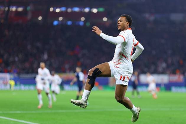 Sport Bilder des Tages 2024.12.10 Lipsk pilka nozna UEFA Liga Mistrzow sezon 2024 2025 RB Lipsk - Aston Villa FC N z bramka gol radosc na 1-1 Lois Openda Foto Pawel Andrachiewicz PressFocus 2024.12.10 Leipzig Football - UEFA Champions League season 2024 2025 RB Leipzig - Aston Villa FC bramka gol radosc na 1-1 Lois Openda Credit: Pawel Andrachiewicz PressFocus NEWSPIX.PL --- newspix.pl POLAND OUT! 