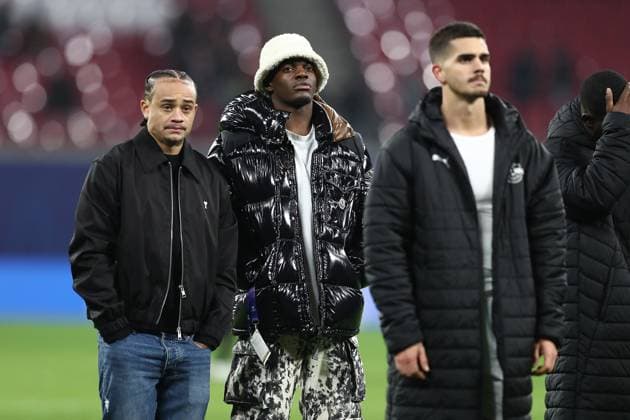 10 12 2024, xtgx, Football UEFA Champions League, RB Leipzig Aston Villa emspor, v l Xavi Simons RB Leipzig Castello Lukeba RB Leipzig Andre Silva RB Leipzig Disappointed, sad, frustrated DFL DFB REGULATIONS PROHIBIT ANY USE OF PHOTOGRAPHS as IMAGE SEQUENCES and or QUASI VIDEO Leipzig