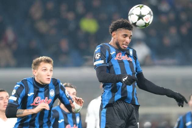 Atalanta BC v Real Madrid C.F. - UEFA Champions League 2024 25 League Phase MD6 Ederson of Atalanta BC 1907 hits the ball during the UEFA Champions League 2024 2025 League Phase MD6 football match between Atalanta BC and Real Madrid CF at Gewiss Stadium in Bergamo, Italy, on December 10, 2024. Bergamo Italy  Copyright: xRobertoxTommasinix originalFilename:tommasini-atalanta241210_npbXD.jpg
