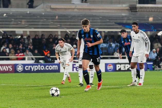 CALCIO - UEFA Champions League - Atalanta BC vs Real Madrid Penalty Charles De Ketelaere(Atalanta BC) goal 1-1 , 6Â° Matchday UEFA Champions League , Atalanta BC vs Real Madrid CF,2024-25 game at Gewiss Stadium in Bergamo (BG), Italy, 10.12.2024.Photo by Marius Bunduc LiveMedia Bergamo Italy  Copyright: xIPAxSport ABACAx