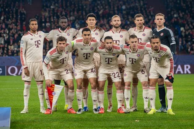 10 12 2024, Football UEFA Champions League, Season 2024 2025, Matchday 06, Shakhtar Donetsk FC Bayern Muenchen at the Veltins Arena in Gelsenkirchen The starting eleven of FC Bayer Muenchen poses for the team photo Photo Kirchner Media TH Copyright: xKirchner-Media THx