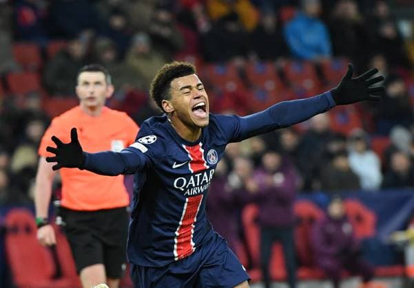 Sport Bilder des Tages (241211) -- SALZBURG, Dec. 11, 2024 -- Desire Doue of Paris Saint-Germain celebrates scoring during the UEFA Champions League match between FC Salzburg and Paris Saint-Germain in Salzburg, Austria, Dec. 10, 2024. ) (SP)AUSTRIA-SALZBURG-FOOTBALL-UEFA CHAMPIONS LEAGUE-FC SALZBURG VS PARIS SAINT-GERMAIN HexCanling 
