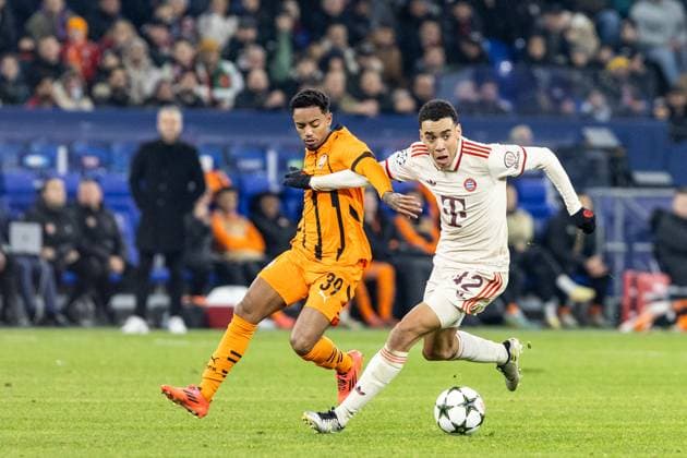 UEFA Champions League FC Shakhtar Donetsk FC Bayern Munich 10 12 2024 Jamal Musiala FC Bayern Munich, 42 , Newertton FC Shakhtar Donetsk, 39 UEFA Champions League FC Shakhtar Donetsk FC Bayern Munich Arena AufSchalke, Gelsenkirchen 10 12 2024 Copyright: xBEAUTIFULxSPORTS Buriakovx