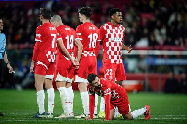 Girona FC Vs Liverpool FC in Girona, Spain - 10 Dec 2024 Iván Martín (No.23)(Girona FC) in action during a UEFA Champions League match between Girona FC and Liverpool FC at Estadi Municipal de Montilivi. Final Score: Girona FC 0 - Liverpool FC 1. Girona Spain Copyright: xFelipexMondinox xSOPAxImagesx SP0522-1379