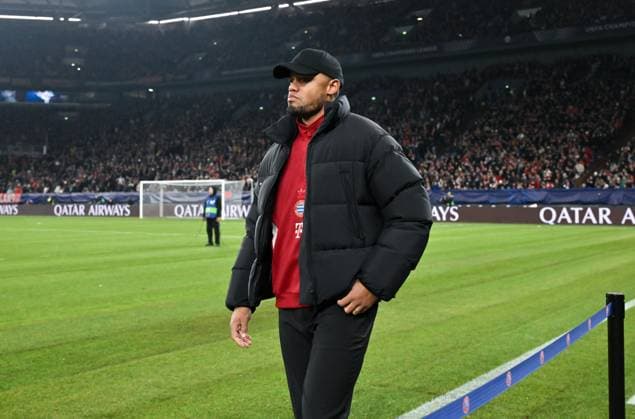 Coach Vincent Kompany FC Bayern Muenchen 10 12 2024, Football UEFA Champions League 2024 25, Matchday 6 in Gelsenkirchen, Shakhtar Donetsk FC Bayern Munich 1 5 Gelsenkirchen Veltins Arena North Rhine-Westphalia Germany Team2