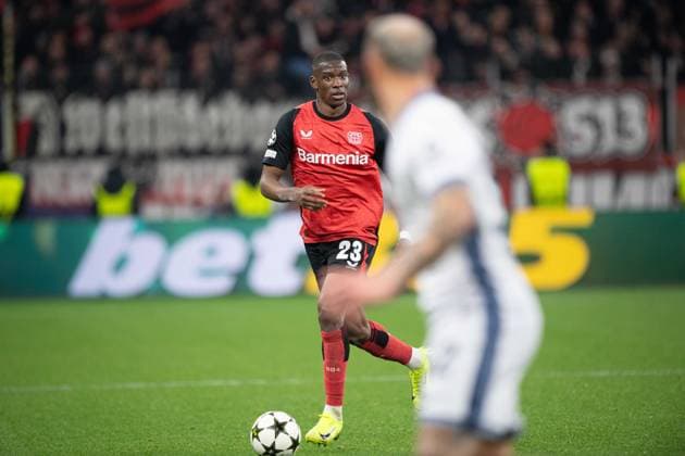 Nordi MUKIELE LEV action, single action, Football Champions League, Matchday 6, Bayer 04 Leverkusen LEV Inter Milan Inter 1 0 on 10 12 2024 in Leverkusen Germany UEFA regulations prohibit any use of photographs as image sequences and or quasi video Â