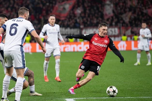 Florian WIRTZ LEV Action, Single action, Football Champions League, Matchday 6, Bayer 04 Leverkusen LEV Inter Milan Inter 1 0 on 10 12 2024 in Leverkusen Germany UEFA regulations prohibit any use of photographs as image sequences and or quasi video Â