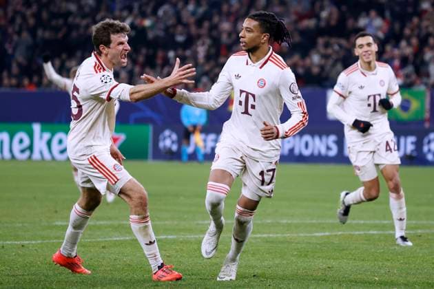 OLISE Michael Team FC Bayern Muenchen cheers after his 11m goal with MUELLER Thomas UEFA Champions League season 2024 2025 match FC Donetsk FC Bayern Muenchen 1 5 on 10 12 2024 in Gelsenkirchen DFL REGULATIONS PROHIBIT ANY USE OF PHOTOGRAPHS as IMAGE SEQUENCES and or QUASI VIDEO Copyright: xLacixPerenyix