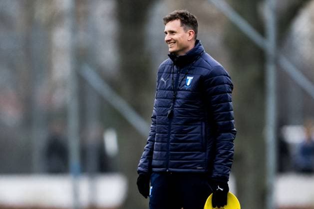 241211 Assistant coach Martin Falk of Malmö FF during a UEFA Europa League training session on December 11, 2024 in Malmö Photo Petter Arvidson BILDBYRAN kod PA PA0938 fotboll football soccer fotball uefa europa league träning practice training malmö ff bbeng  Copyright: PETTERxARVIDSON BB241211PA001