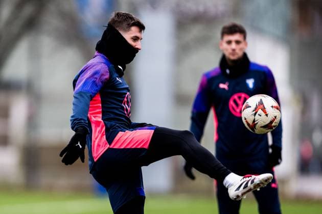241211 Lasse Berg Johnsen of Malmö FF during a UEFA Europa League training session on December 11, 2024 in Malmö Photo Petter Arvidson BILDBYRAN kod PA PA0938 fotboll football soccer fotball uefa europa league träning practice training malmö ff bbeng  Copyright: PETTERxARVIDSON BB241211PA005