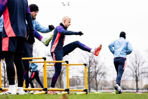 241211 Otto Rosengren of Malmö FF during a UEFA Europa League training session on December 11, 2024 in Malmö Photo Petter Arvidson BILDBYRAN kod PA PA0938 fotboll football soccer fotball uefa europa league träning practice training malmö ff bbeng  Copyright: PETTERxARVIDSON BB241211PA035