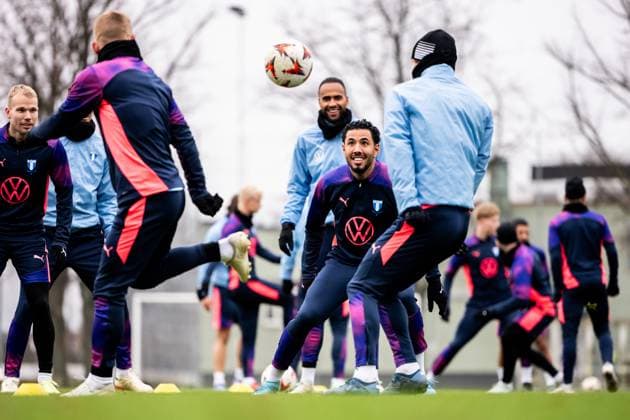 241211 Sergio Pena of Malmö FF during a UEFA Europa League training session on December 11, 2024 in Malmö Photo Petter Arvidson BILDBYRAN kod PA PA0938 fotboll football soccer fotball uefa europa league träning practice training malmö ff bbeng  Copyright: PETTERxARVIDSON BB241211PA048