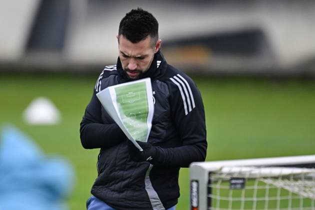 AMSTERDAM - Coach Francesco Rafioli of Ajax during training prior to the Europa League match against SS Lazio Roma at the Johan Cruijff ArenA on Dec. 11, 2024 in Amsterdam, Netherlands. ANP OLAF CRACK UEFA Europa League 2024 25 xVIxANPxSportx xxANPxIVx 515465076 originalFilename: 515465076.jpg