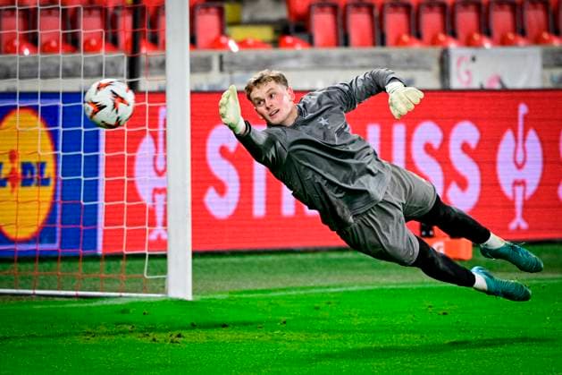 Football, EL, Slavia Prague training