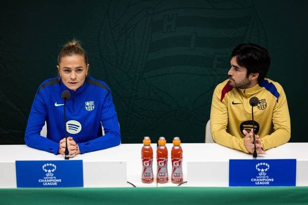 241211 Fridolina Rolfö of FC Barcelona and Pere Romeu head coach of FC Barcelona give a press conference on December 11, 2024 in Stockholm Photo Michael Campanella BILDBYRAN COP 313 MC0118 fotboll football soccer fotball damn uefa womens champions league barcelona femini press conference training bbeng  Copyright: MICHAELxCAMPANELLA BB241211MC013