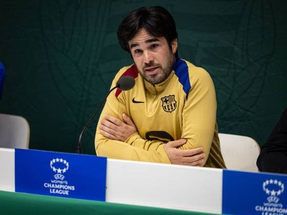 241211 Pere Romeu head coach of FC Barcelona gives a press conference on December 11, 2024 in Stockholm Photo Michael Campanella BILDBYRAN COP 313 MC0118 fotboll football soccer fotball damn uefa womens champions league barcelona femini press conference training bbeng  Copyright: MICHAELxCAMPANELLA BB241211MC021