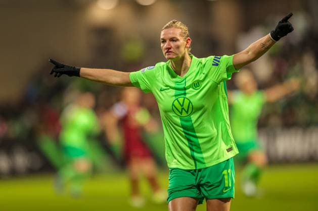 GER, Wolfsburg, VfL Wolfsburg vs AS Roma, WomenÂs Champions League, Football, UEFA, Season 2024 2025, AOK Stadion, Matchday 5, in the picture Alexandra Popp VfL Wolsburg 11 scores the 1 0 in the match against AS Roma DFB DFL REGULATIONS PROHIBIT ANY USE OF PHOTOGRAPHS AS IMAGE SEQUENCES AND OR QUASI VIDEO, 02 12 2024, Copyright: HMBxMedia HendrikxHamelau