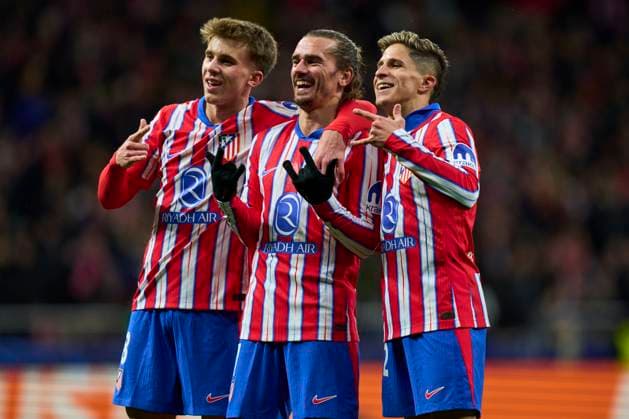 ESP: Atletico de Madrid v Slovan Bratislava. UEFA Champions League match. Date 6 Pablo Barrios, Antoine Griezmann and Giuliano Simeone of Atletico de Madrid celebrating the 2-0 during the UEFA Champions League match, date 6, between Atletico de Madrid and Slovan Bratislava played at Riyadh Air Metropolitano Stadium on December 11, 2024 in Madrid Spain. kpng Copyright: xCesarxCebollax xPRESSINPHOTOx PS_241211_ATM_SLO_014