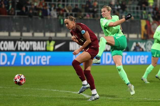 VfL vs AS Rome, CL Women Wolfsburg, 11 12 2024, FOOTBALL VfL Wolfsburg vs AS Rome, group round Champions League Women, season 2024 25 Alexandra Popp VfL Wolfsburg Wolfsburg