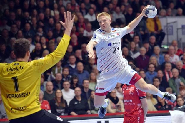 Frederik Bo Andersen HSV Hamburg, 21 on throw Adam Morawski Goalkeeper MT Melsungen 1 L , GER, MT Melsungen vs HSV Hamburg, Handball, 1 Bundesliga, Matchday 14, Season 2024 2025, 11 12 2024, GER, MT Melsungen vs HSV Hamburg, Handball, 1 Bundesliga, Matchday 14, Season 2024 2025, 11 12 2024 Kassel Copyright: xEibner-Pressefoto RolandxSippelx EP_RSL