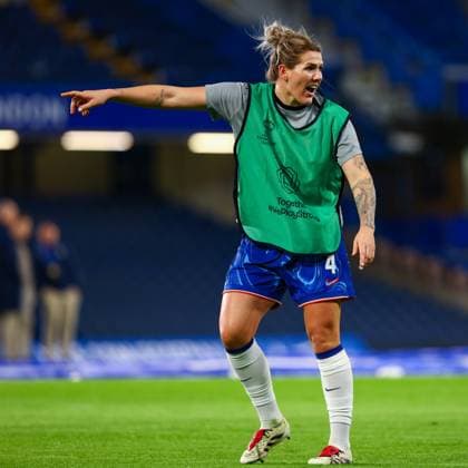 Chelsea Women v FC Twente UEFA Womens Champions League Millie Bright of Chelsea Women warming up before the UEFA Womens Champions League Group B match at Stamford Bridge, London UK Newspapers OUT Copyright: xChrisxMyattx FIL-21074-0015