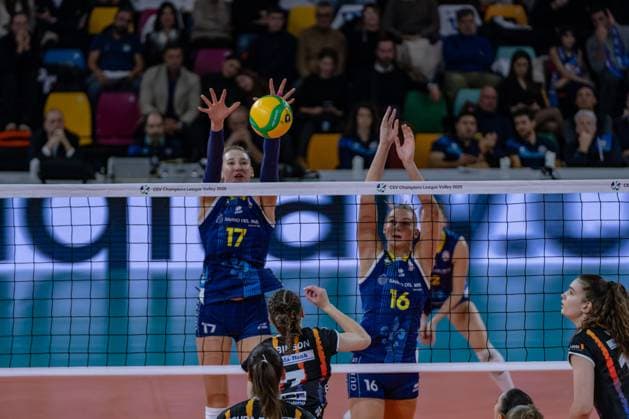 Ekaterina Antropova (Savino Del Bene Scandicci) and Indy Baijens (Savino Del Bene Scandicci) during Savino del Bene Scandicci vs Allianz MTV Stuttgart, CEV Champions League Women volleyball match in Firenze , Italy, December 11 2024  Copyright: xSaraxEsposito IPAxSportx xipa-agency.netx xx IPA_52319956 IPA_Agency_IPA52319956