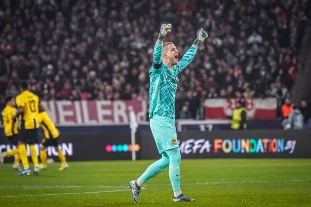 Football UEFA Champions League 2024 2025, Matchday 6 VfB Stuttgart vs BSC Young Boys Bern YB Stuttgart Arena Goal and goal celebration after the 0 1 by Lukasz Lakomy BSC Young Boys, 08 , Celebration also for David von Ballmoos BSC Young Boys, 26 Copyright: xJOERANxSTEINSIEKx
