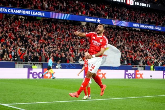 Vangelis Pavlidis forward of SL Benfica celebrates after scoring a goal during the UEFA Champions League 2024 25 League Phase MD4 match between SL Benfica and Bologna FC at the Estadio da Luz in Lisbon on December 11, 2024. UEFA Champions League - SL Benfica vs Bologna FC (Valter Gouveia SPP) Copyright: xValterxGouveia SPPx spp-en-VaGo-VG_L3962