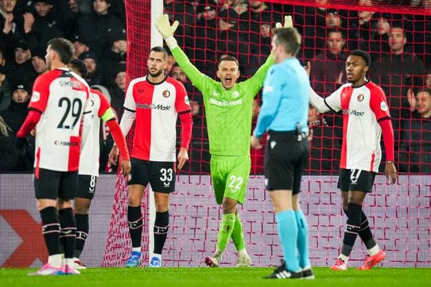 UEFA Champions League: Feyenoord v AC Sparta Praha Rotterdam - Feyenoord keeper Timon Wellenreuther during the sixth round of new format of the Champions League 2024 2025. The match is set between Feyenoord and AC Sparta Praha at Stadion Feijenoord De Kuip on 11 December 2024 in Rotterdam, The Netherlands. Copyright: xTomxBodex