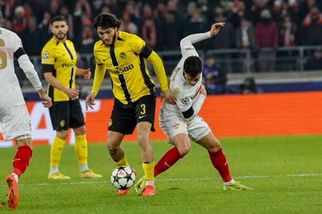 Jaouen Hadjam BSC Young Boys, 03 and Fabian Rieder VfB Stuttgart, 32 in duel , Football, UEFA Champions League, Matchday 6, 2024 2025, VfB Stuttgart vs Young Boys Bern, 11 12 2024, Arena Stuttgart, Stuttgart, Germany Stuttgart Arena Stuttgart Baden Württemberg Germany Copyright: xGrantxHubbsx