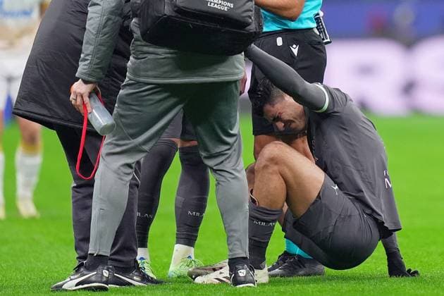 AC Milan s Alvaro Morata injured during the Uefa Champions League soccer match between Ac Milan and Crvena Zvezda at the San Siro Stadium in Milan, north Italy - Wednesday , December 11, 2024. - Soccer .  Copyright: xSpada LaPressex
