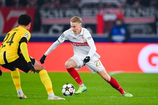 Chris Fuehrich VfB Stuttgart controls the ball during the UEFA Champions League 2024 25 League Phase MD6 match between VfB Stuttgart and BSC Young Boys at MHPArena on December 11, 2024 in Stuttgart, Germany Photo by Silas Schueller DeFodi Images Defodi 738 738 VFBYBB 20241211 148 Defodi-738