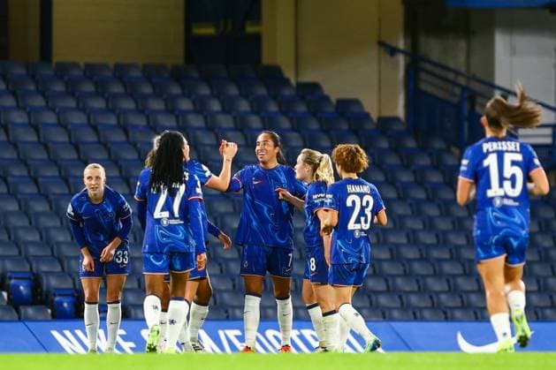 Chelsea Women v FC Twente UEFA Womens Champions League Mayra Ramirez of Chelsea Women celebrates her teams third goal to make the score 3-1 during the UEFA Womens Champions League Group B match at Stamford Bridge, London UK Newspapers OUT Copyright: xChrisxMyattx FIL-21074-0038