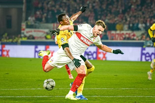 Football UEFA Champions League 2024 2025, Matchday 6 VfB Stuttgart vs BSC Young Boys Bern YB Stuttgart Arena duel Ermedin Demirovic VfB Stuttgart, 09 with Mohamed Ali Camara BSC Young Boys, 13 Copyright: xJOERANxSTEINSIEKx