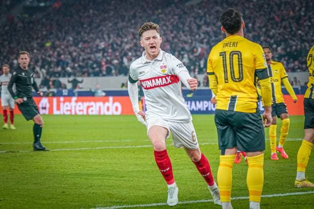 Football UEFA Champions League 2024 2025, Matchday 6 VfB Stuttgart vs BSC Young Boys Bern YB Stuttgart Arena Goal and goal celebration after the 1 1 goal by Angelo Stiller VfB Stuttgart, 06 Copyright: xJOERANxSTEINSIEKx
