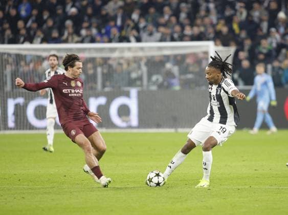 CALCIO - UEFA Champions League - Juventus FC vs Manchester City Khephren Thuram of Juventus FC and Jack Grealish of Manchester City during the Uefa Champions League 2024 25, football match between Juventus FC and Manchester City, on 11 December 2024, at Allianz Stadium Turin Italy. Photo Nderim Kaceli Turin Italy  Copyright: xIPAxSport ABACAx