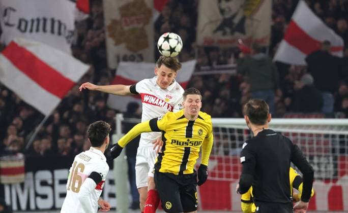 11 12 2024, Germany, Stuttgart, Football Champions League, VfB Stuttgart vs Young Boys Bern, f l Anthony Rouault VfB , Lukasz Lakomy YB