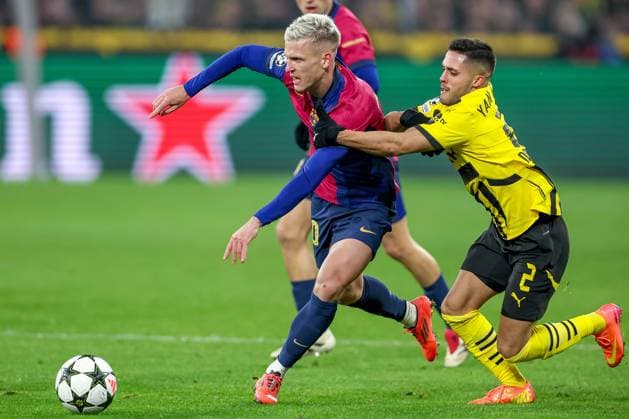 11 12 2024, UEFA Champions League, Borussia Dortmund FC Barcelona, Matchday 8, Signal Iduna Park, Season 2024 2025 Yan Couto BVB 2 in duel against Dani Olmo Barca 20 North Rhine-Westphalia Germany