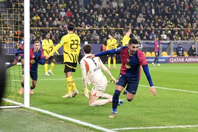 DORTMUND - Ferran Torres of FC Barcelona, Barca quests the 1-2 during the UEFA Champions league match between Borussia Dortmund and FC Barcelona at the Signal Iduna Park on Dec. 11, 2024 in Dortmund, Germany. ANP Hollandse Hoogte UEFA Champions League 2024 25 League phase 6 2024 25 xVIxANPxSportx xGerritxvanxKeulenxIVx 515492734 originalFilename: 515492734.jpg