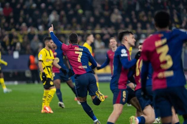GER, Champions League, Borussia Dortmund vs FC Barcelona 11 12 2024, SIgnal Iduna Park, Dortmund, GER, Champions League, Borussia Dortmund vs FC Barcelona In the picture Goal celebrations over the goal to 1 2 by Ferran Ferran Torres FC Barcelona, 7 nordphotoxGmbHxx xChristianxSchulze nph000300