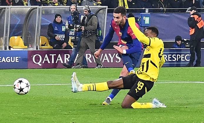 11 12 2024, xhbx, Football UEFA Champions League, Borussia Dortmund FC Barcelona emspor, v l Goal scored, Goal to 2 3 Ferran Torres FC Barcelona , Jamie Gittens Borussia Dortmund DFL DFB REGULATIONS PROHIBIT ANY USE OF PHOTOGRAPHS as IMAGE SEQUENCES and or QUASI VIDEO Dortmund