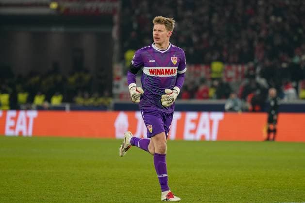 Football UEFA Champions League 2024 2025, Matchday 6 VfB Stuttgart vs BSC Young Boys Bern YB Stuttgart Arena Alexander Nübel, Nubel VfB Stuttgart, 33 Copyright: xJOERANxSTEINSIEKx