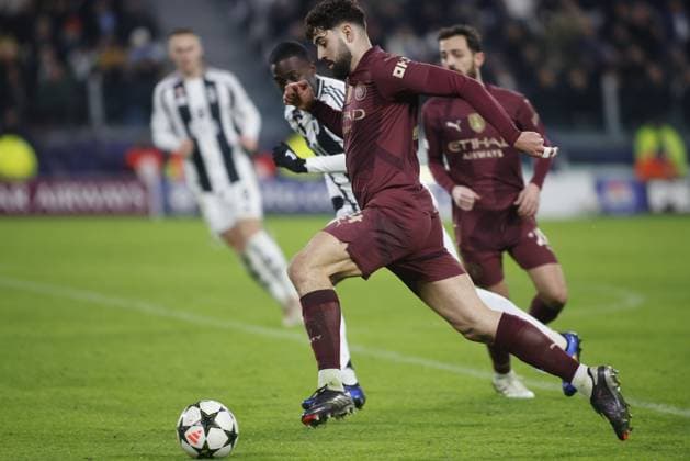 Josko Gvardiol of Manchester City during the Uefa Champions League 2024 25, football match between Juventus FC and Manchester City, on 11 December 2024, at Allianz Stadium Turin Italy. Photo Nderim Kaceli  Copyright: xNderimxKaceli IPAxSportx xipa-agency.netx xx IPA_52324604 IPA_Agency_IPA52324604