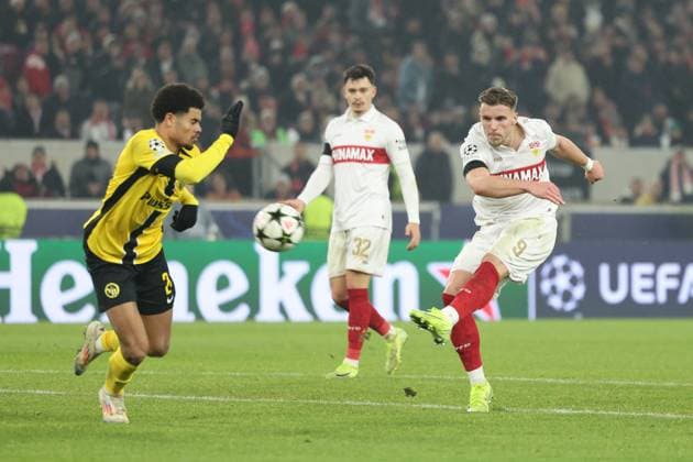 11 12 2024, Germany, Stuttgart, Football Champions League, VfB Stuttgart vs Young Boys Bern, v l Zachary Athekame Bern Fabian Rieder VfB Ermedin Demirovic VfB